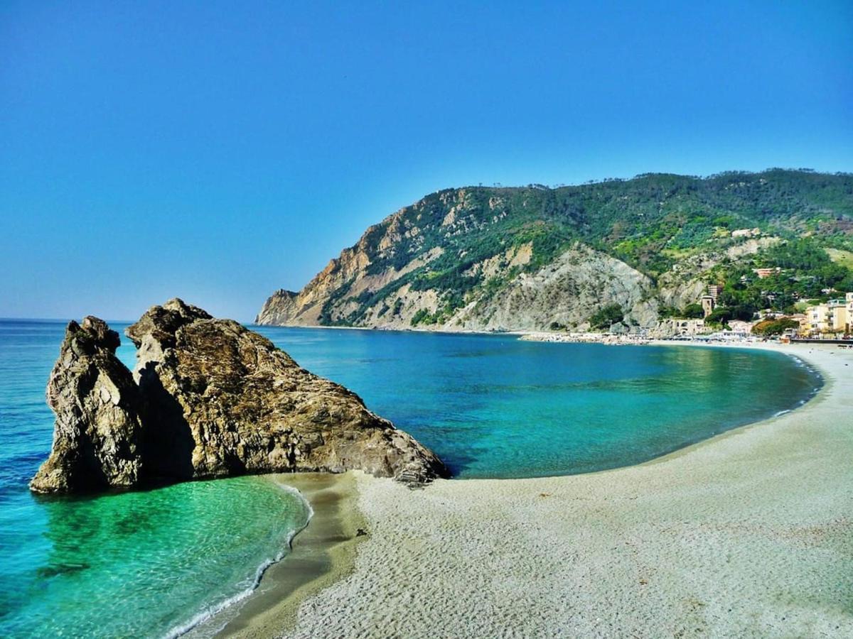 Casa Vacanze Ilaria Apartment Ceparana Bagian luar foto